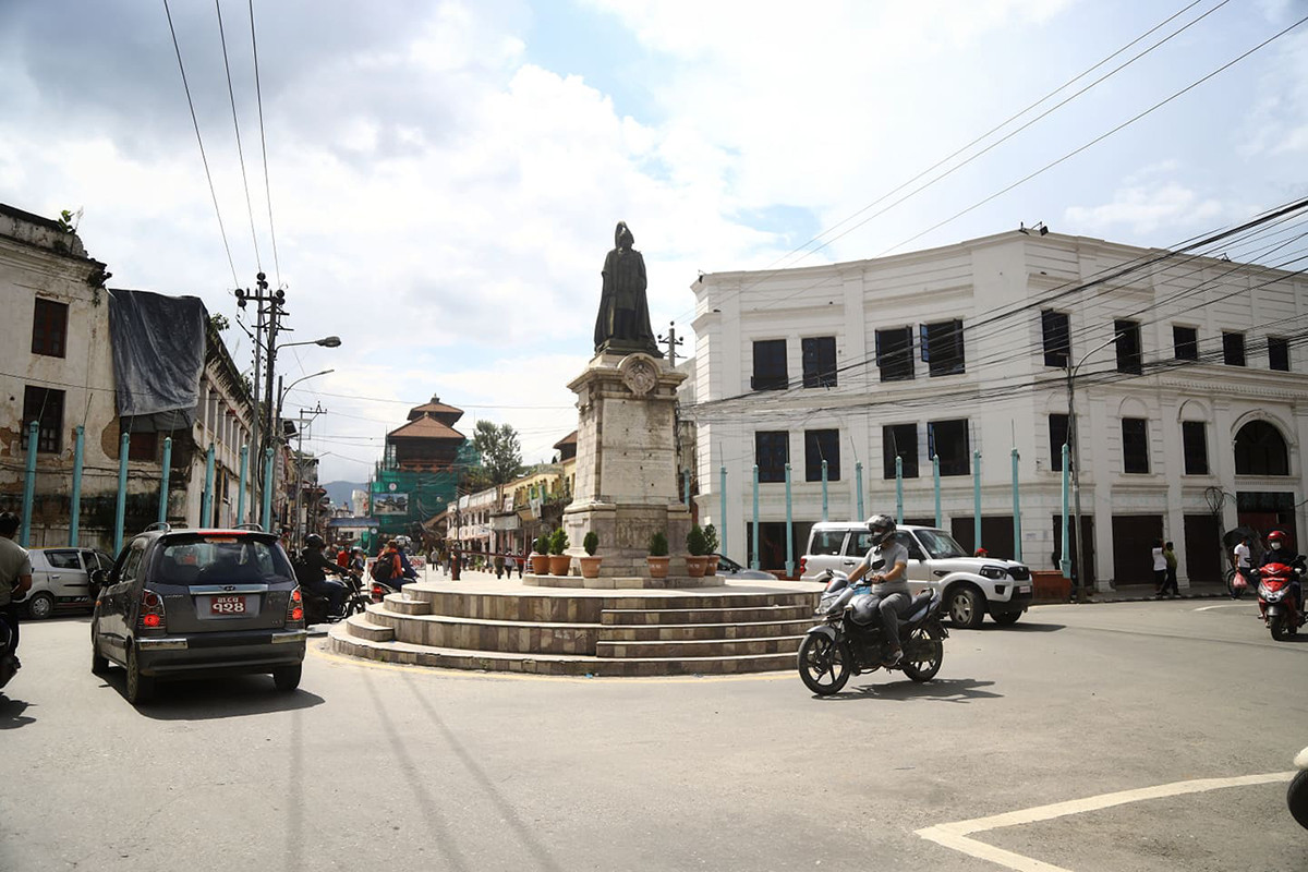 https://www.setopati.com/uploads/shares/2020/sujita/new road shut down/newrod banda (1).jpg